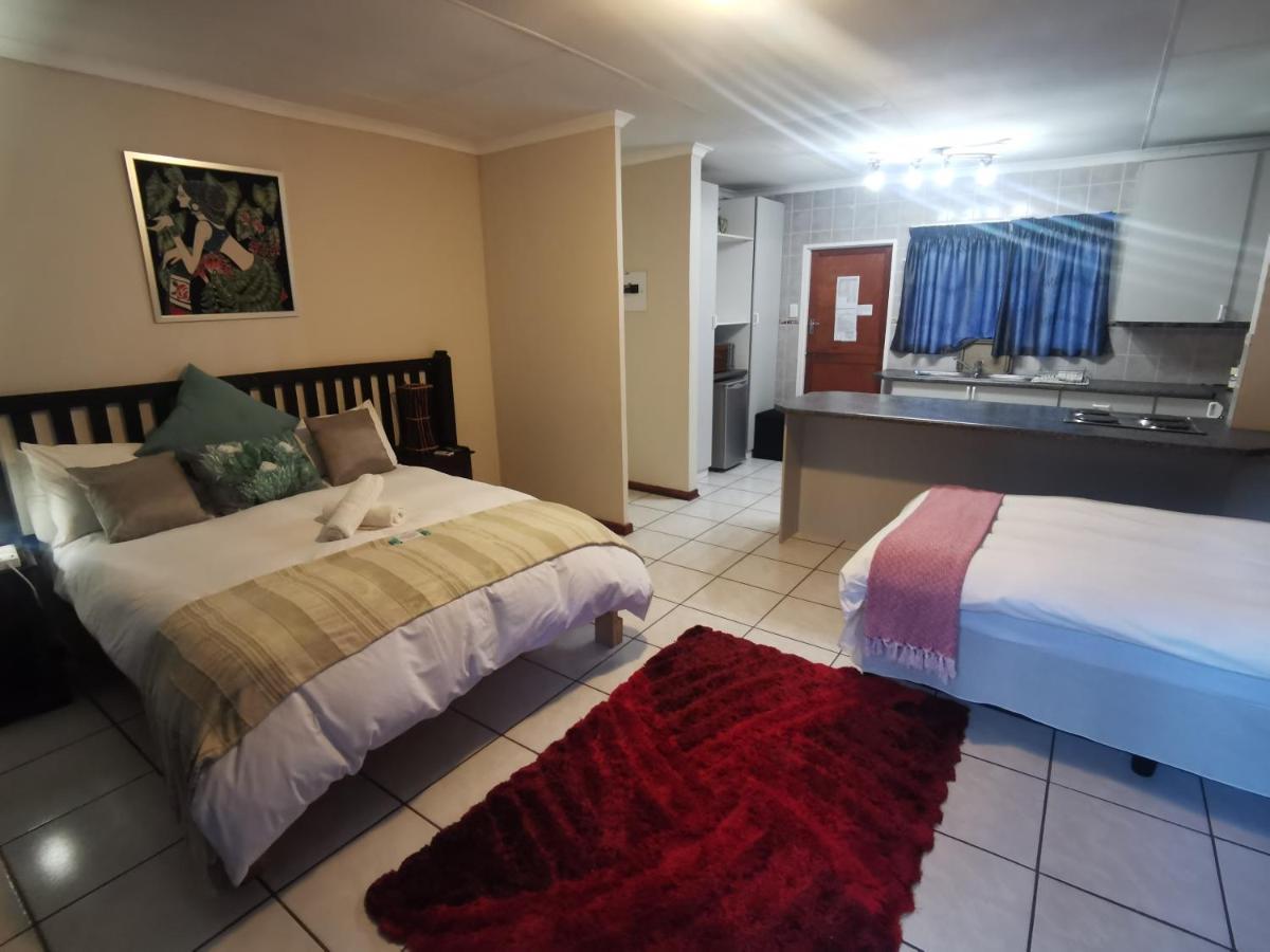 Sun Deck Lodge Hartbeespoort Exteriér fotografie