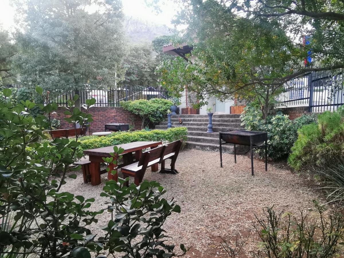 Sun Deck Lodge Hartbeespoort Exteriér fotografie