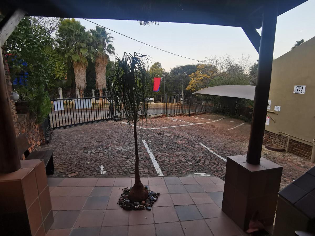 Sun Deck Lodge Hartbeespoort Exteriér fotografie