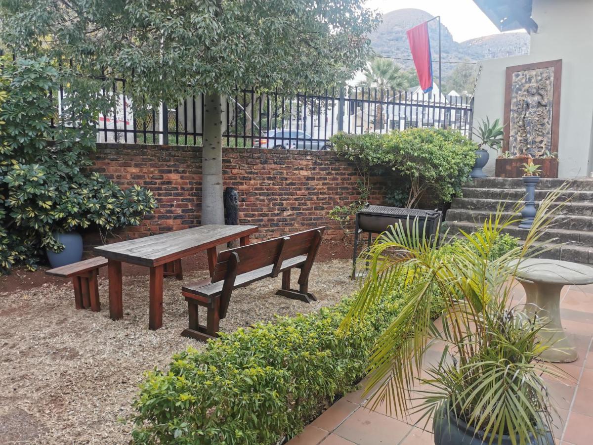 Sun Deck Lodge Hartbeespoort Exteriér fotografie