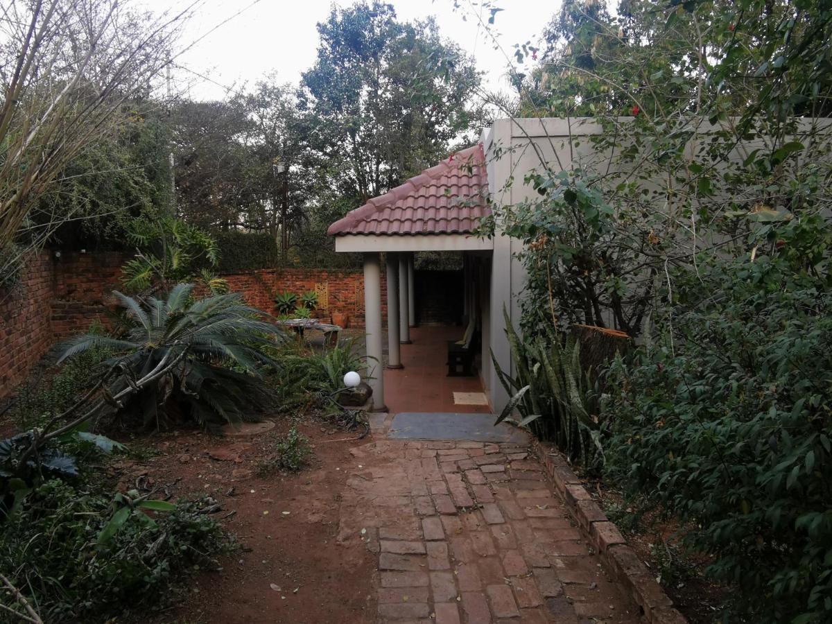 Sun Deck Lodge Hartbeespoort Exteriér fotografie