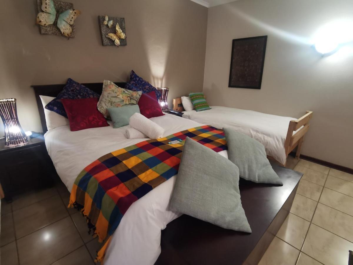 Sun Deck Lodge Hartbeespoort Exteriér fotografie