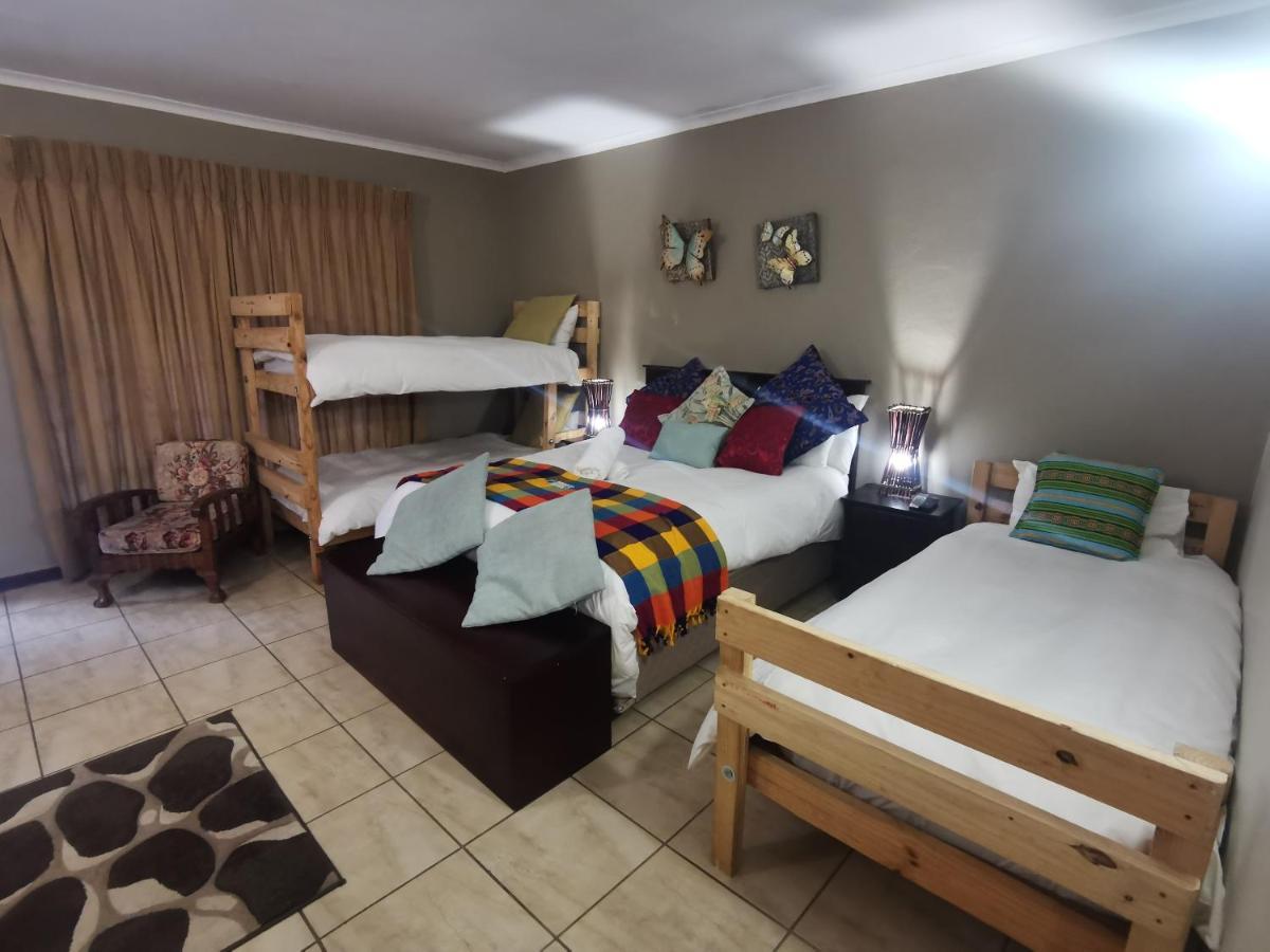 Sun Deck Lodge Hartbeespoort Exteriér fotografie